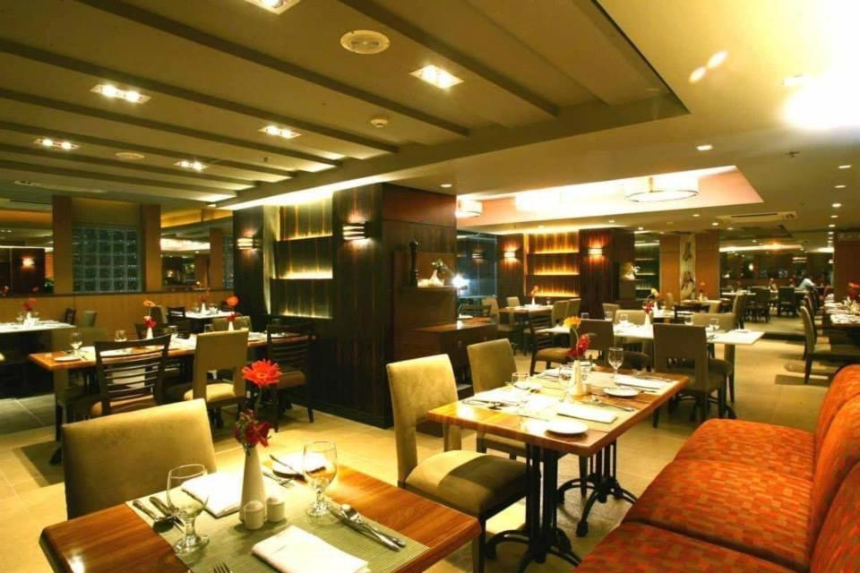 Studio Unit Condo At Antel Serenity Suites Makati Manila Ngoại thất bức ảnh